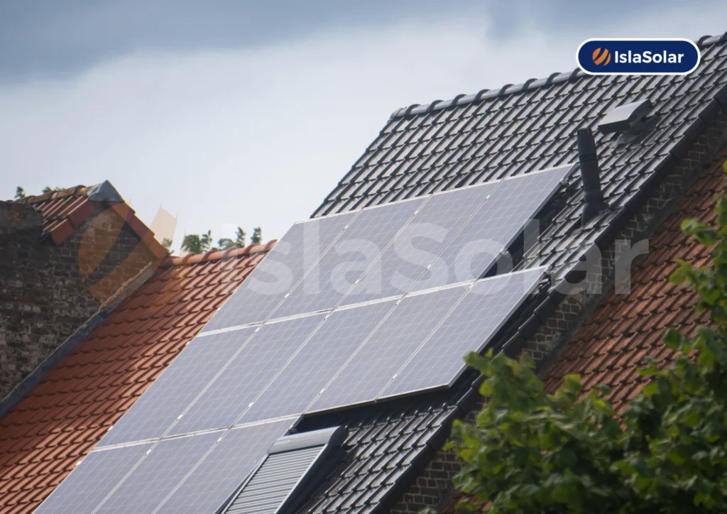 cómo optimizar el rendimiento de las placas solares en días nublados