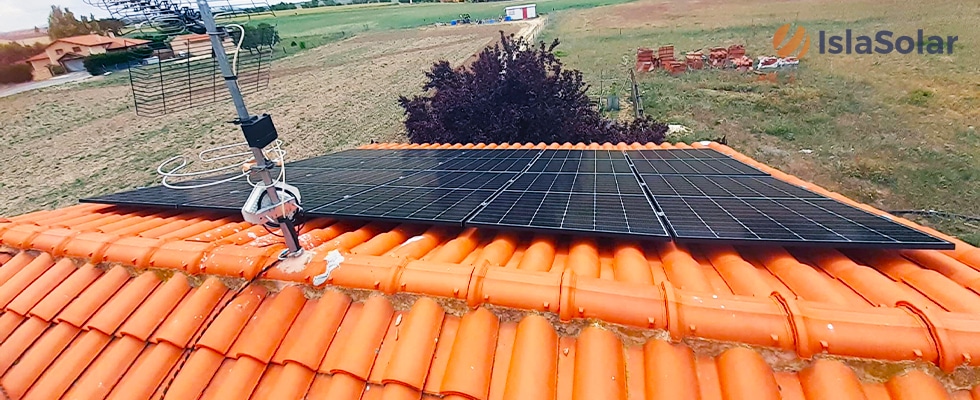 Instalación de placas solares en Jaén