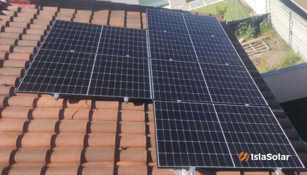 instalación de placas solares en L'Hospitalet de Llobregat