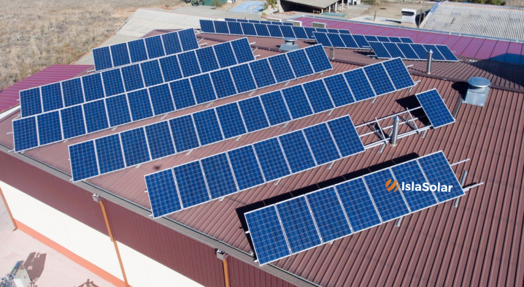 cuántos paneles solares necesito para 20000w