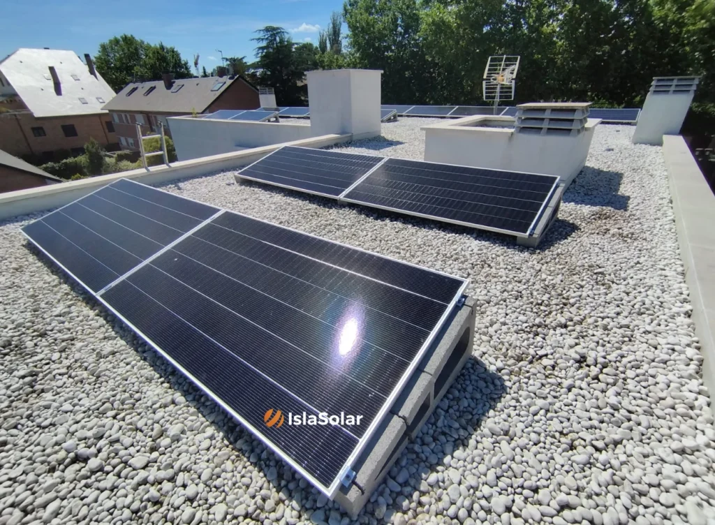es rentable poner paneles solares en tu comunidad de vecinos