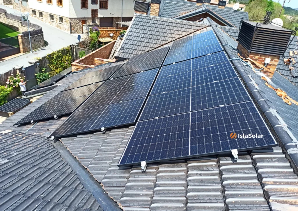 paneles solares en chalets