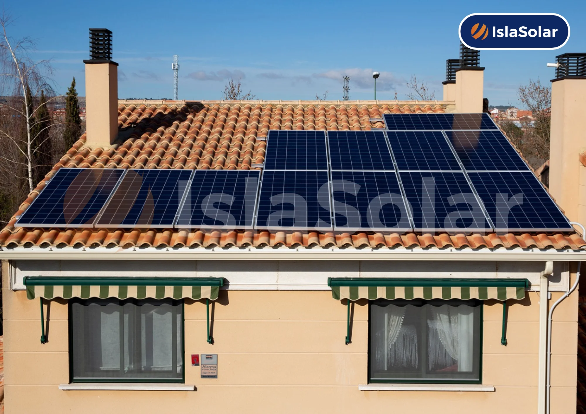 Instalación de placas solares en Caudete