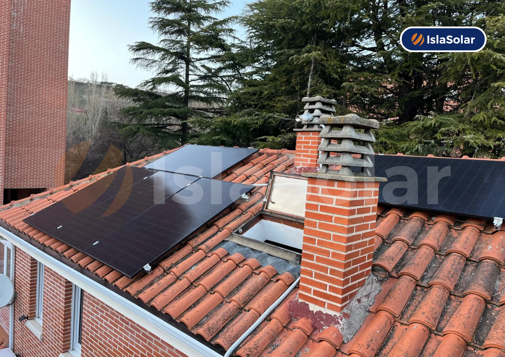 Placas solares en Loeches