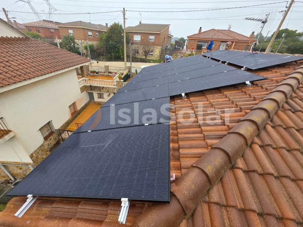 placas solares en Montejo de la Sierra