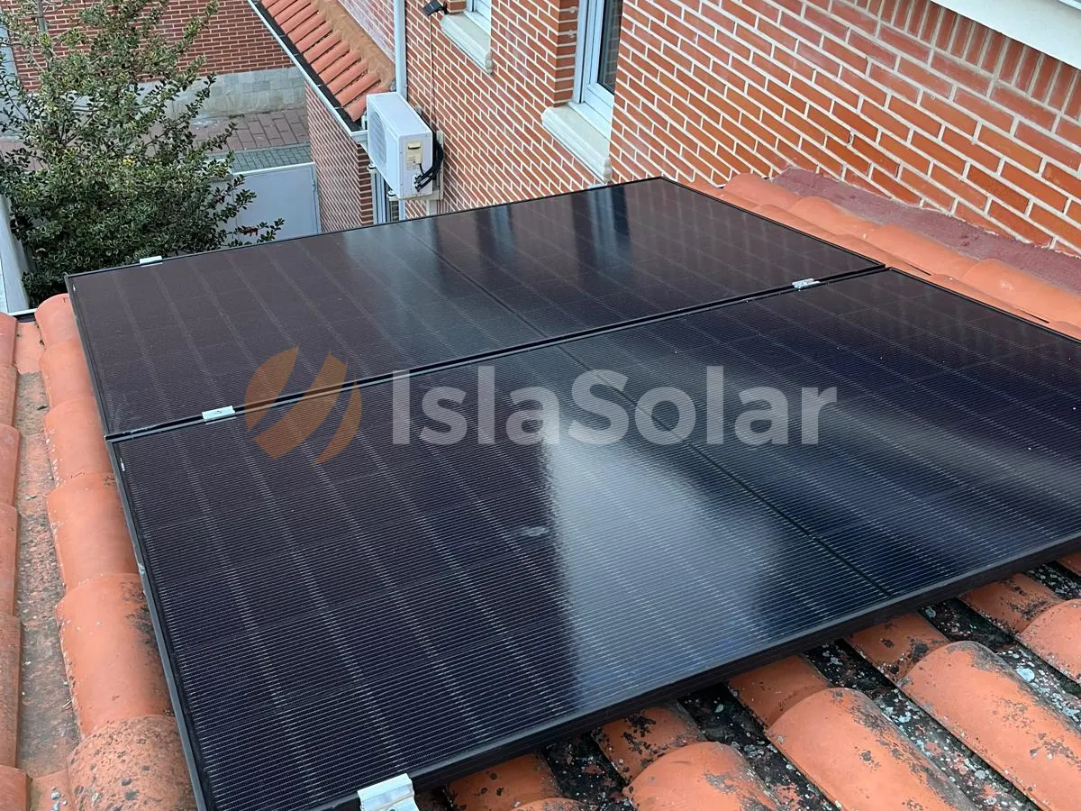 placas solares en Navalagamella
