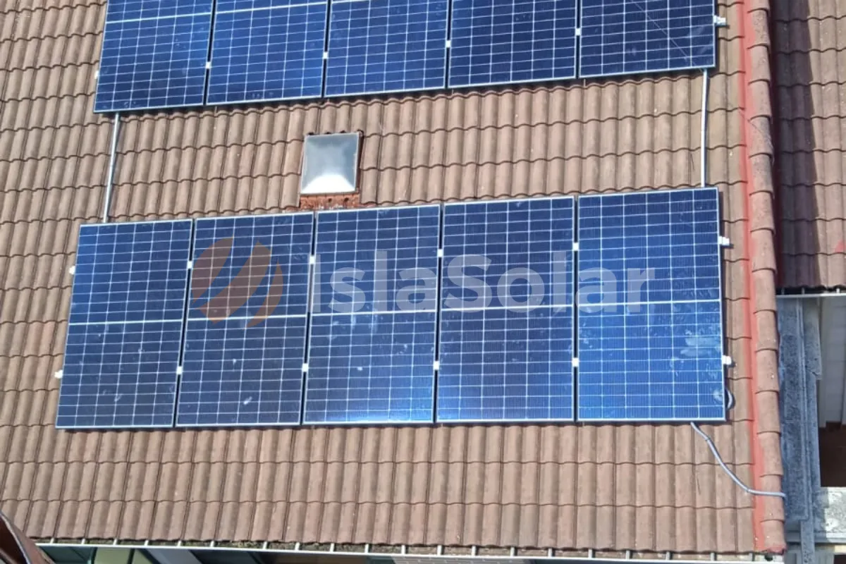 placas solares en Poyales del Hoyo
